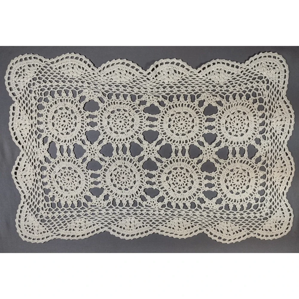 Vtg handmade crochet cotton doilie, beige, 13